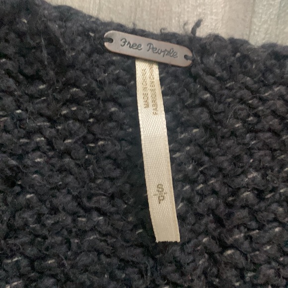 Free people black sweater - Picture 3 of 5
